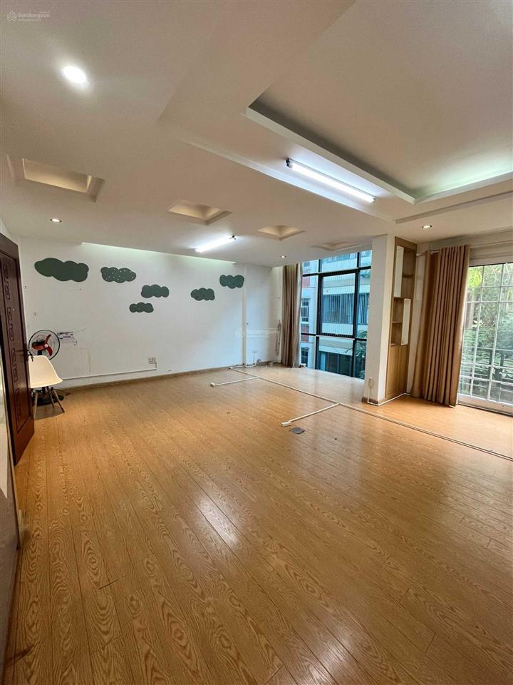 Cho thuê văn phòng nguyễn xiển, 55 m2/tầng, sàn thông, mặt tiền 7m, có thang máy
