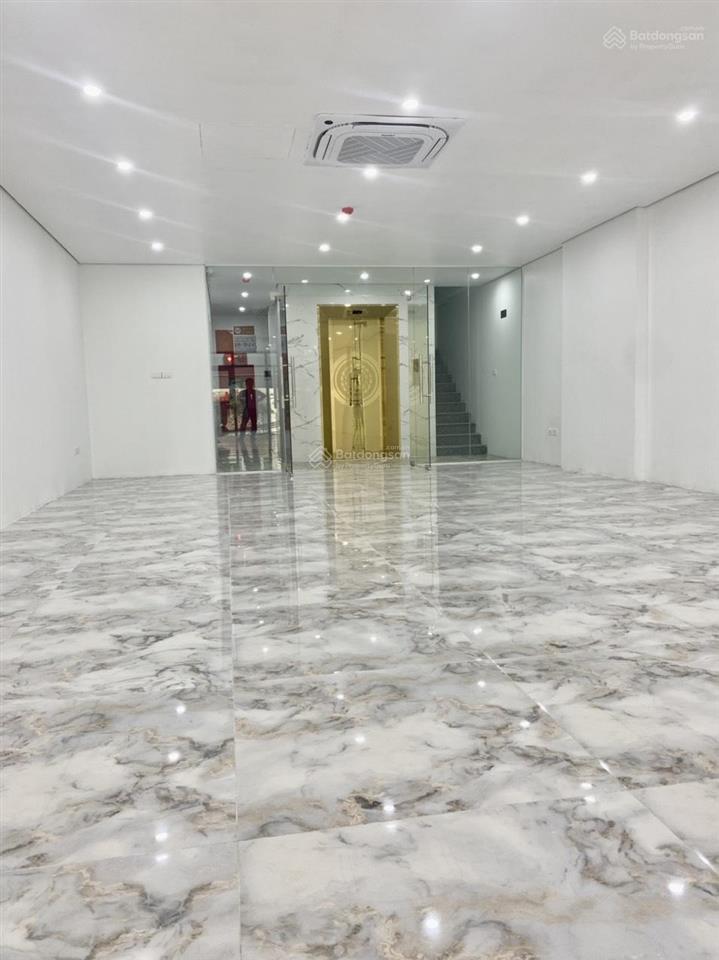 Cho thuê sàn văn phòng yên xá  tân triều, 130m2 sàn thông, view thoáng, giá rẻ chỉ 14 tr/tháng