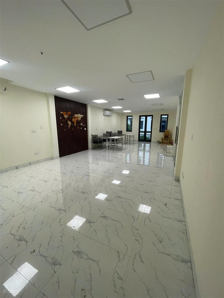 Cho thuê văn phòng kiến hưng luxury, vp 70 m2, sàn thông như ảnh
