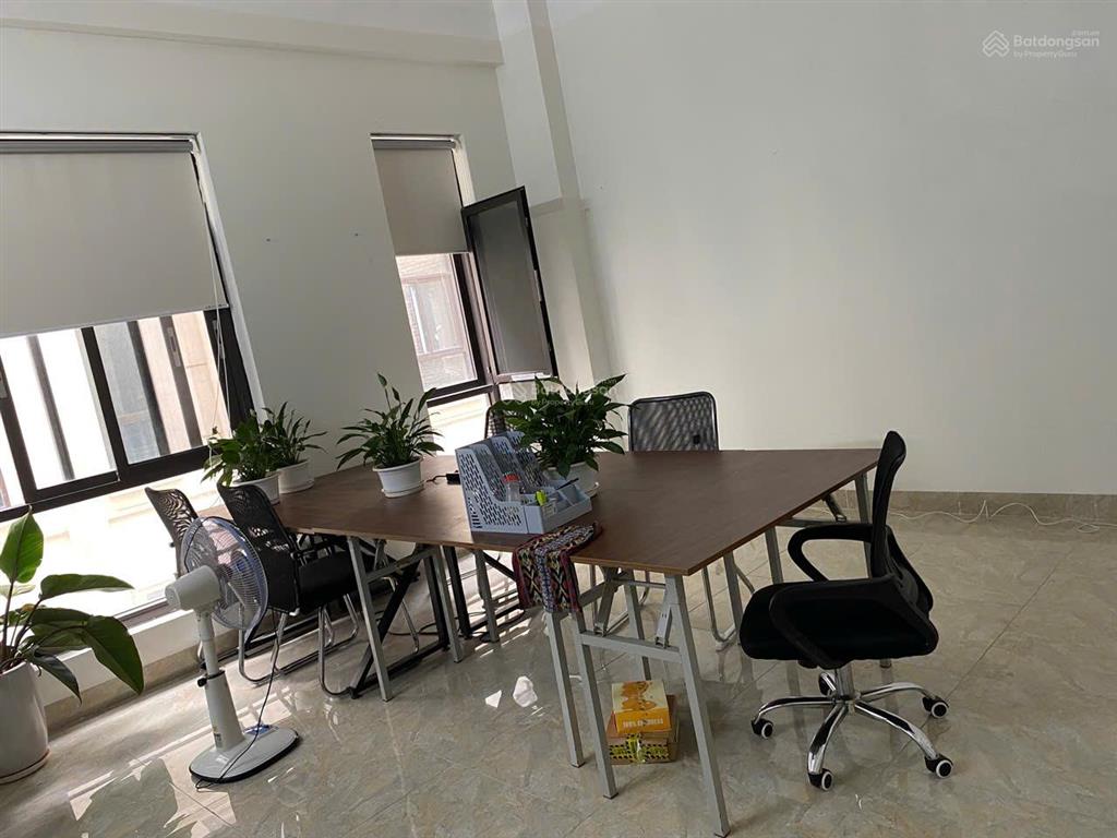 Cho thuê văn phòng ngay him lam vạn phúc, phù hợp làm văn phòng đại diện