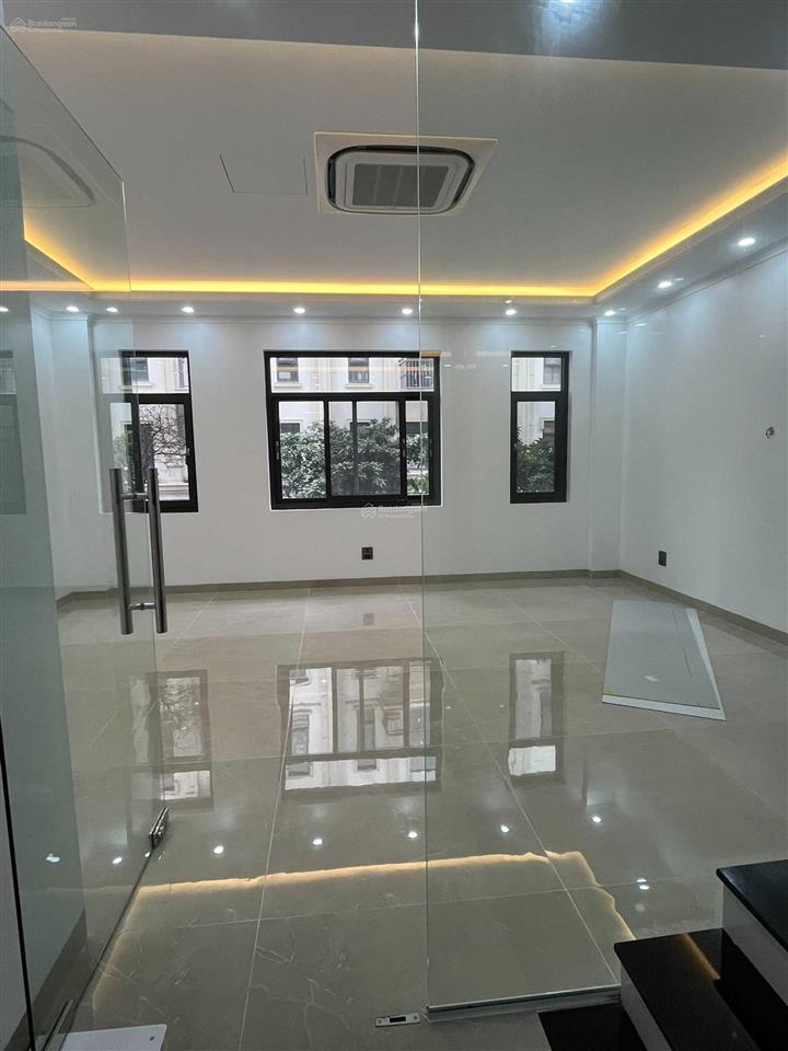 Cho thuê văn phòng tại him lam vạn phúc, 90 m2/tầng gồm 2 phòng làm việc