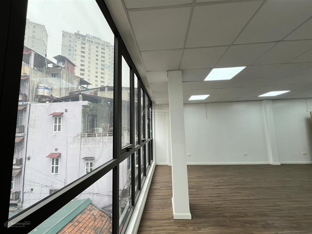Cho thuê văn phòng tại trần phú  hà đông, dt 60m2/tầng, sàn thông như ảnh