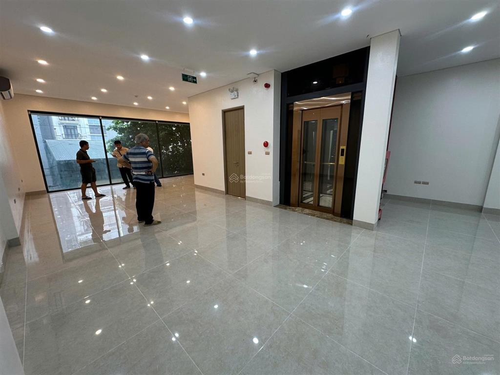 Cho thuê sàn văn phòng him lam vạn phúc, diện tích 90 m2/tầng, sàn thông đẹp, vừa hoàn thiện