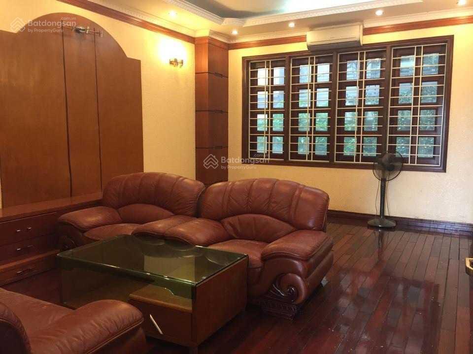 Cho thuê nhà riêng phân lô khuất duy tiến, ô tô vào nhà, nhà đồ cơ bản, nhà đẹp