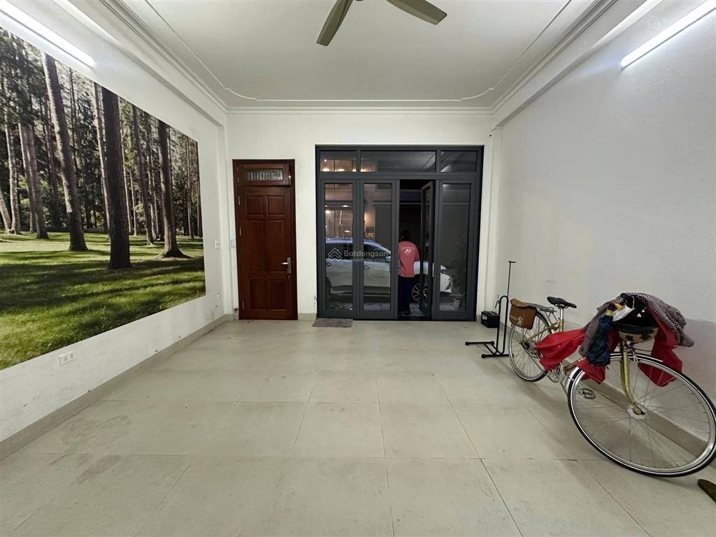 Cho thuê nhà phân lô dịch vụ vạn phúc, 50 m2 x 6 tầng + 1 tum, thang máy, nhà đẹp như ảnh