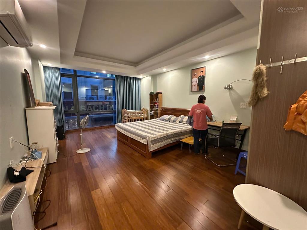 Cho thuê nhà phân lô dịch vụ vạn phúc, 50 m2 x 6 tầng + 1 tum, thang máy, nhà đẹp như ảnh