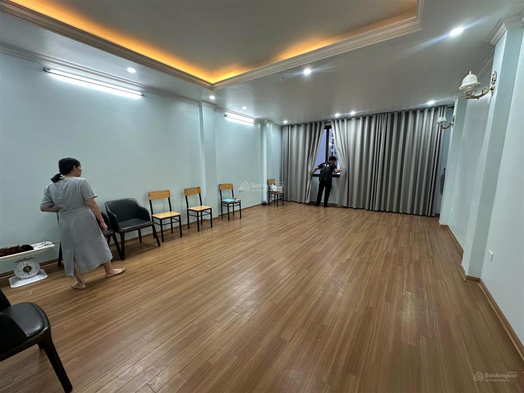 Cho thuê văn phòng dịch vụ vạn phúc, diện tích 50m2, sàn thông, thoáng đẹp như ảnh giá rẻ