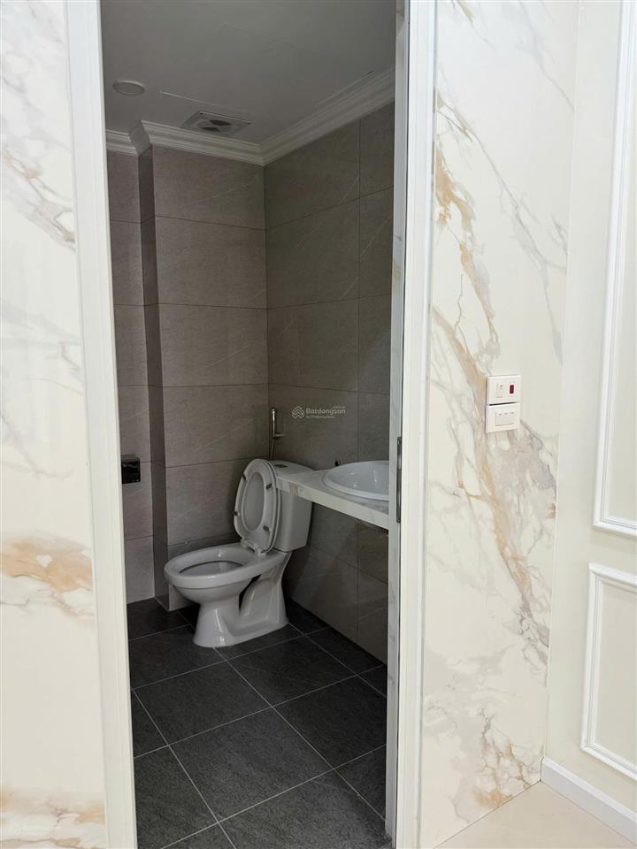 Cho thuê văn phòng 60 m2/tầng tại khu đô thị văn phú, sàn thông đẹp như ảnh