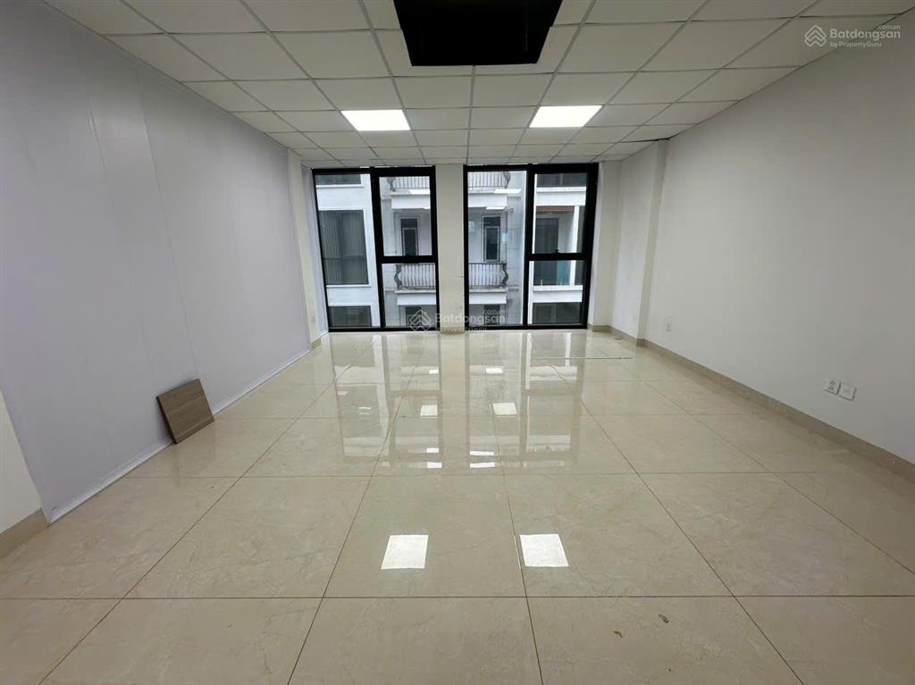 Cho thuê văn phòng thanh liệt, gần the manor central park, 40m2 như ảnh