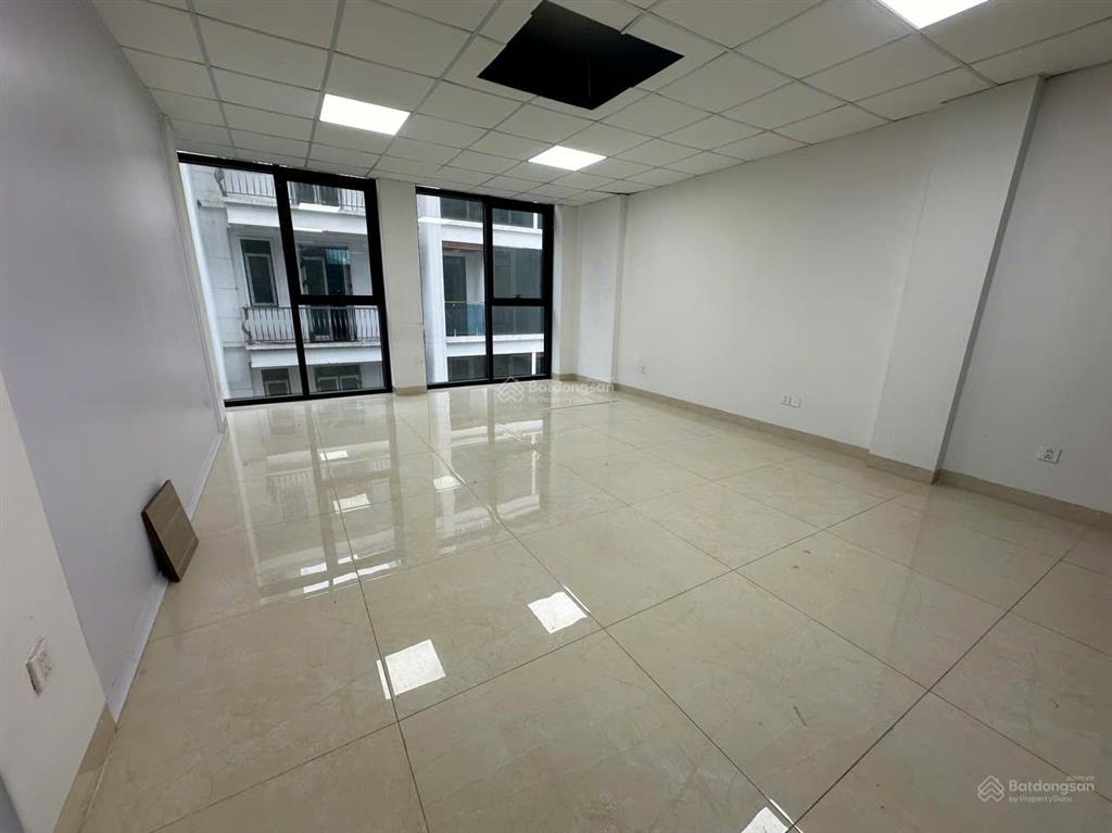 Cho thuê văn phòng thanh liệt, gần the manor central park, 40m2 như ảnh