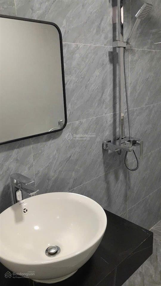 Cho thuê nhà riêng vạn phúc, diện tích 31 m2 x 5 tầng, mỗi tầng 1 phòng nhà mới đẹp