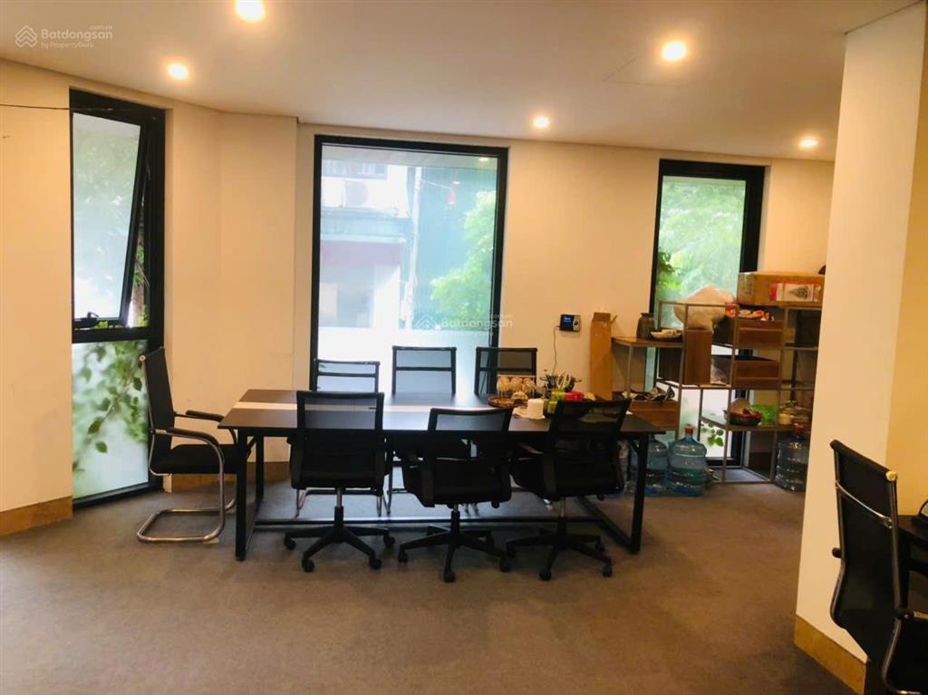 Cho thuê văn phòng tầng 1, vạn phúc, 70 m2, 2 phòng, đường rộng thoáng