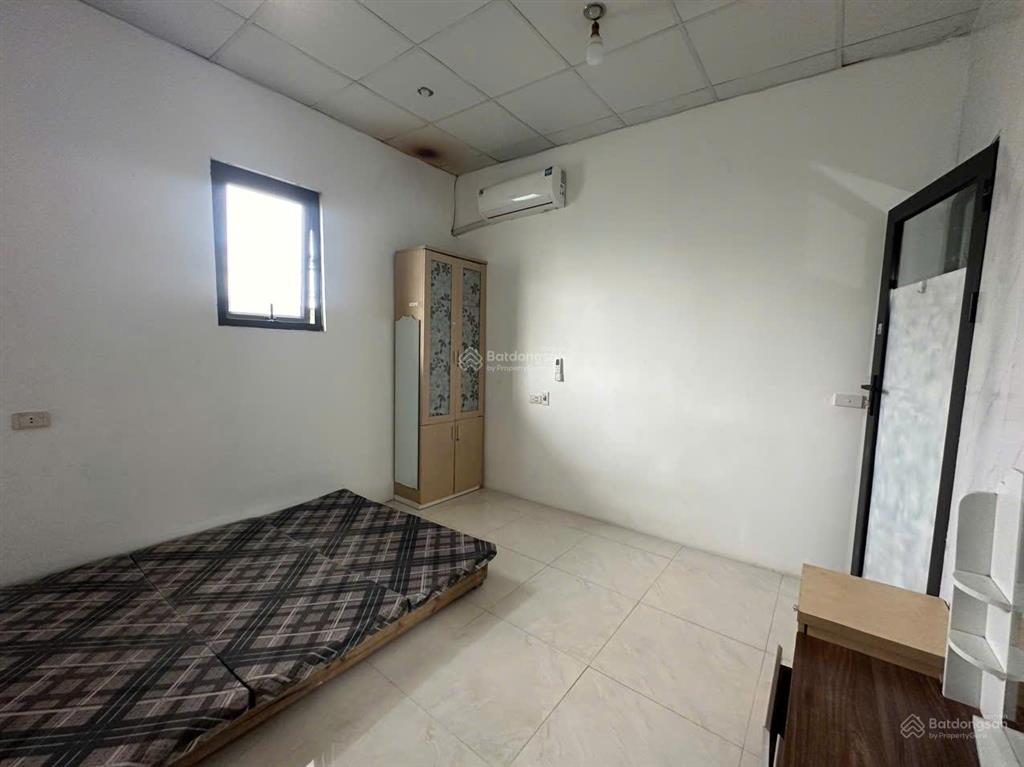 Cho thuê nhà 2 tầng ở nguyễn xiển, có 2 phòng ngủ + 1 phòng bếp, sẵn nội thất sẵn dùng