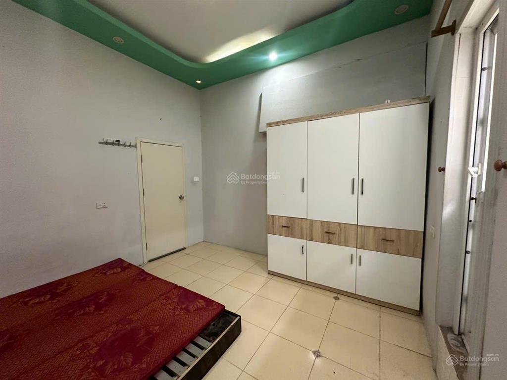Cho thuê nhà 2 tầng ở nguyễn xiển, có 2 phòng ngủ + 1 phòng bếp, sẵn nội thất sẵn dùng