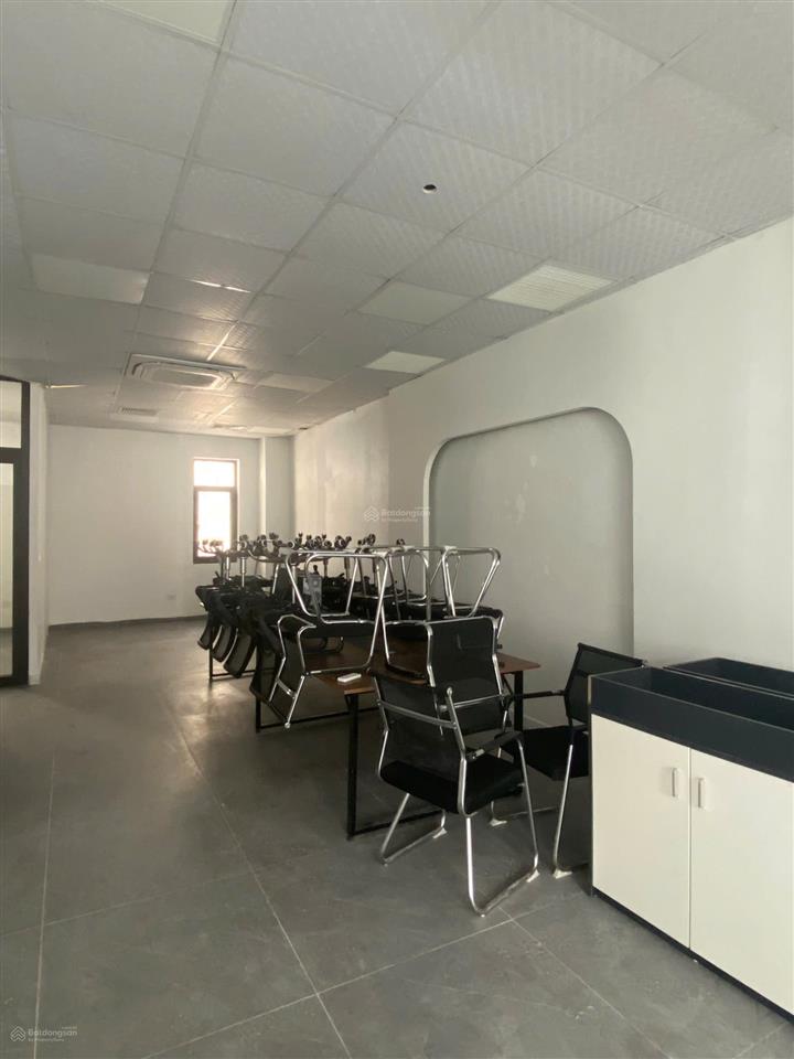 Cho thuê sàn văn phòng him lam vạn phúc, diện tích 90 m2/tầng, sàn thông đẹp, vừa hoàn thiện
