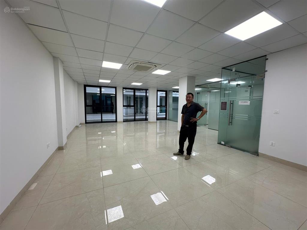 Cho thuê văn phòng thanh liệt  100m2  đối diện the manor central park