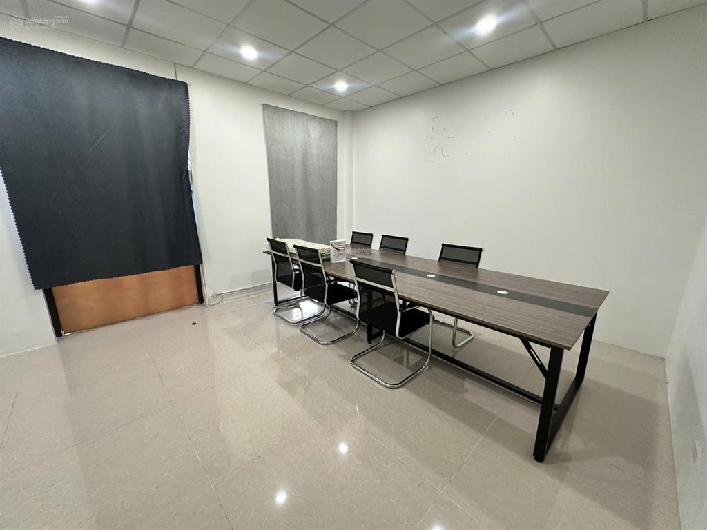 Cho thuê văn phòng tại him lam vạn phúc, 90 m2/tầng gồm 2 phòng làm việc