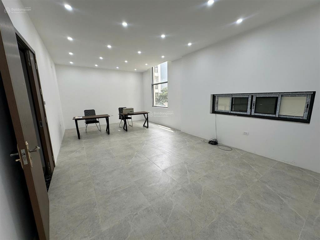 Cho thuê sàn văn phòng him lam, 30 m2. vào làm việc được ngay