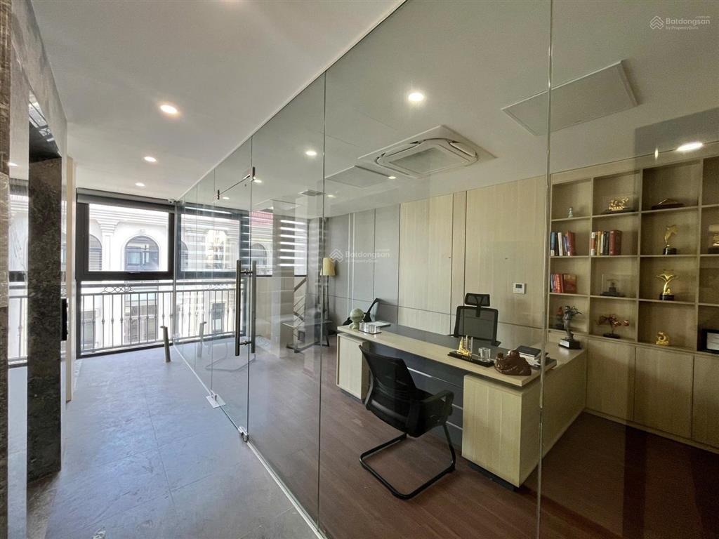 Cho thuê văn phòng tại him lam vạn phúc, 90 m2/tầng, sàn thông, vị trí mặt đường