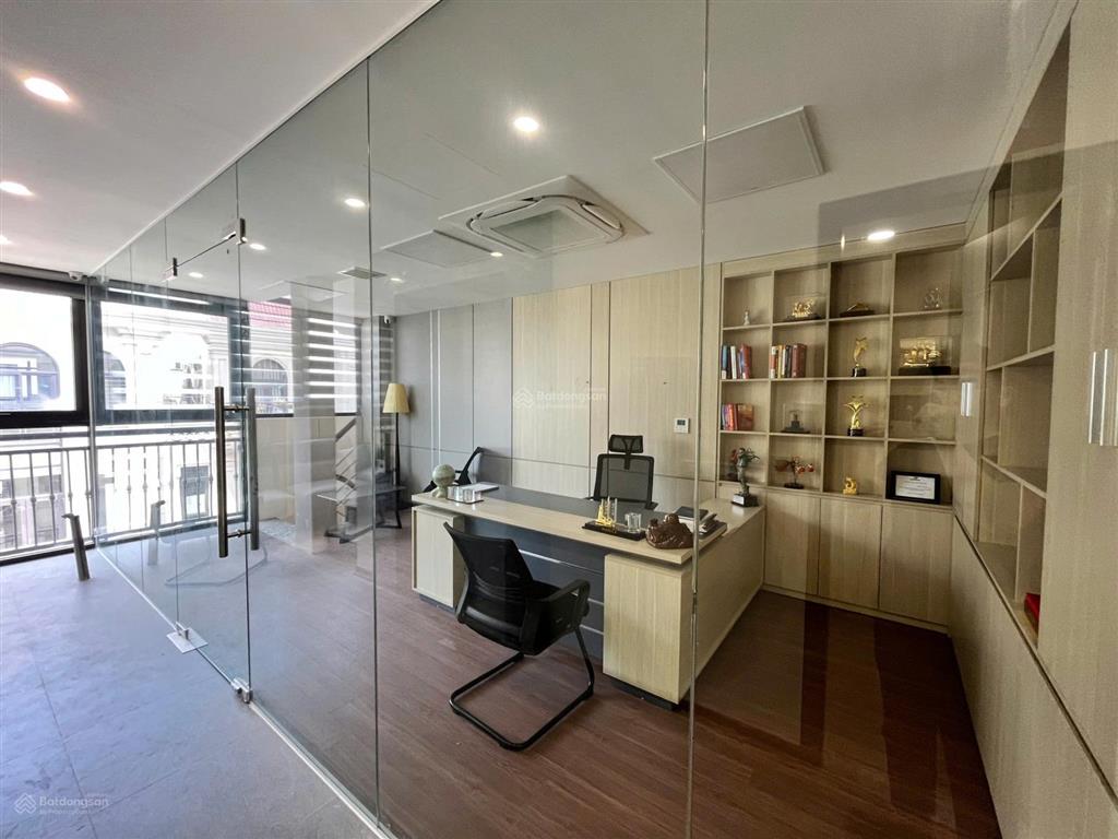 Cho thuê văn phòng tại him lam vạn phúc, 90 m2/tầng, sàn thông, vị trí mặt đường