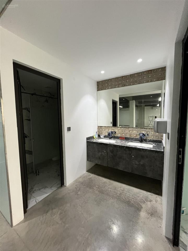 Cho thuê sàn văn phòng nguyễn thanh bình  tố hữu, sàn 120m2/tầng sàn thông, hiện đại