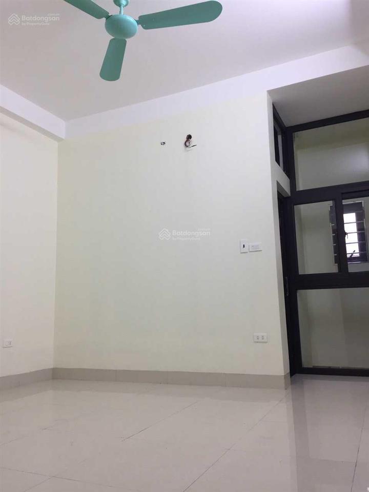 Cho thuê văn phòng khu đô thị mỗ lao 55m2, gồm 2 phòng làm việc, có thang máy