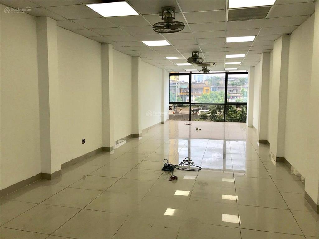 Chính chủ, cho thuê văn phòng 100m2 giá rẻ tại 110 khuất duy tiến, hà nội