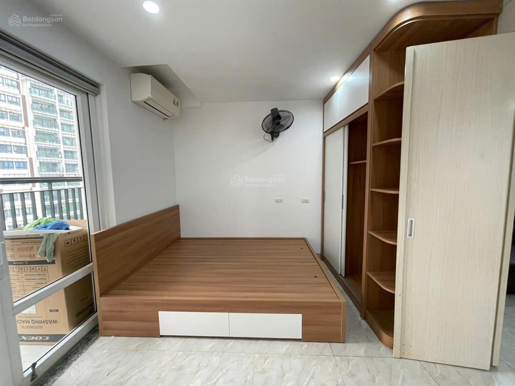 Chính chủ cần cho thuê căn hộ 3 ngủ n02 yên hòa, bên cạnh tiểu học yên hòa