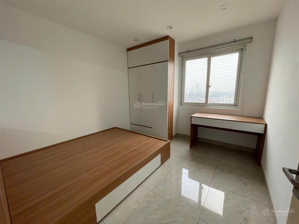 Chính chủ cần cho thuê căn hộ 3 ngủ n02 yên hòa, bên cạnh tiểu học yên hòa