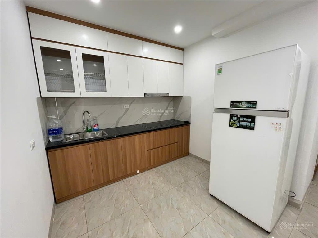 Chính chủ cần cho thuê căn hộ 3 ngủ n02 yên hòa, bên cạnh tiểu học yên hòa