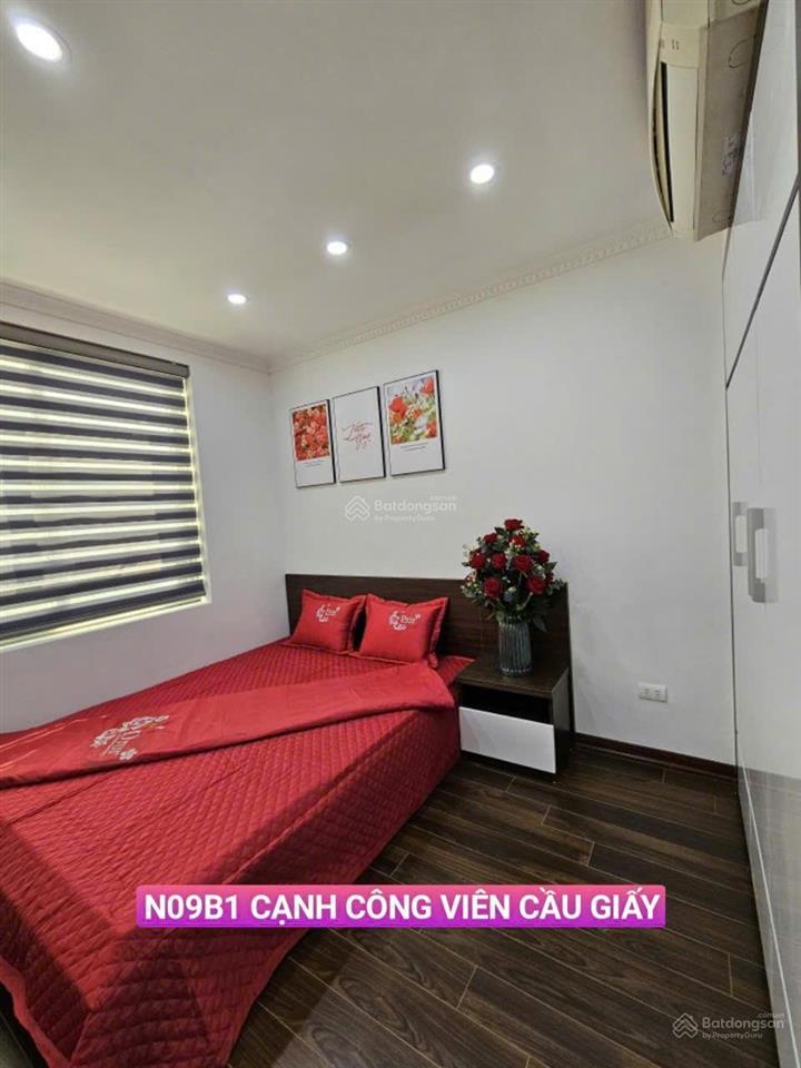 Chính chủ cần cho thuê căn hộ 4 ngủ khu đô thị dịch vọng, đầy đủ nội thất cao cấp