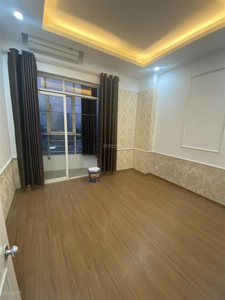 Cho thuê căn hộ 3 ngủ  tòa nhà d11 sunrise building, 90 trần thái tông