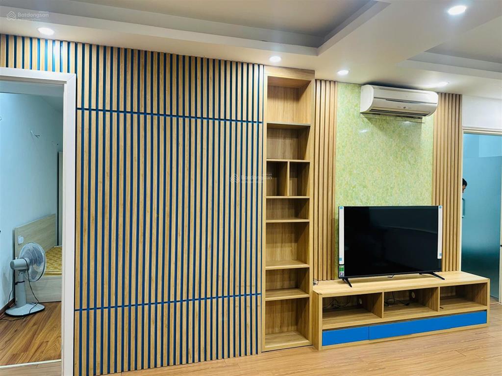 Cho thuê căn hộ 3 ngủ  d11 sunrise building, 90 trần thái tông