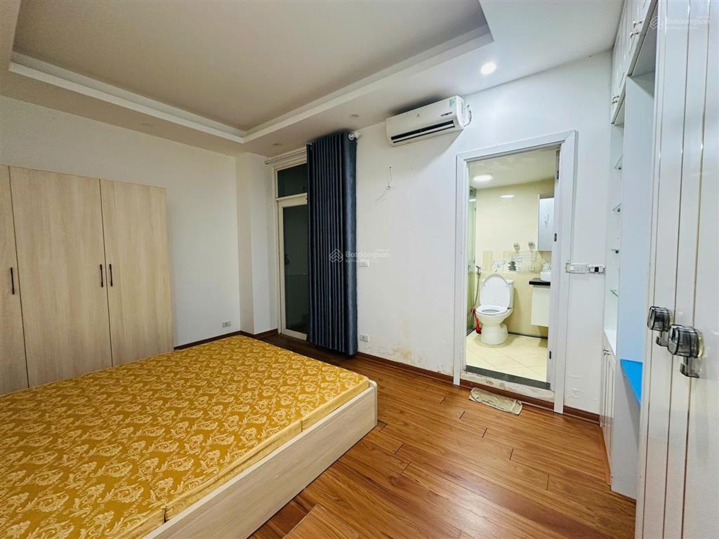 Cho thuê căn hộ 3 ngủ  d11 sunrise building, 90 trần thái tông