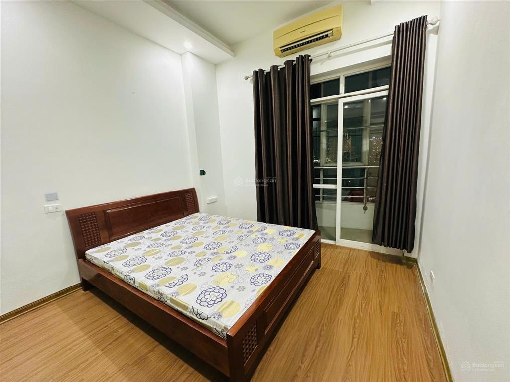 Cho thuê căn hộ 3 ngủ  d11 sunrise building, 90 trần thái tông