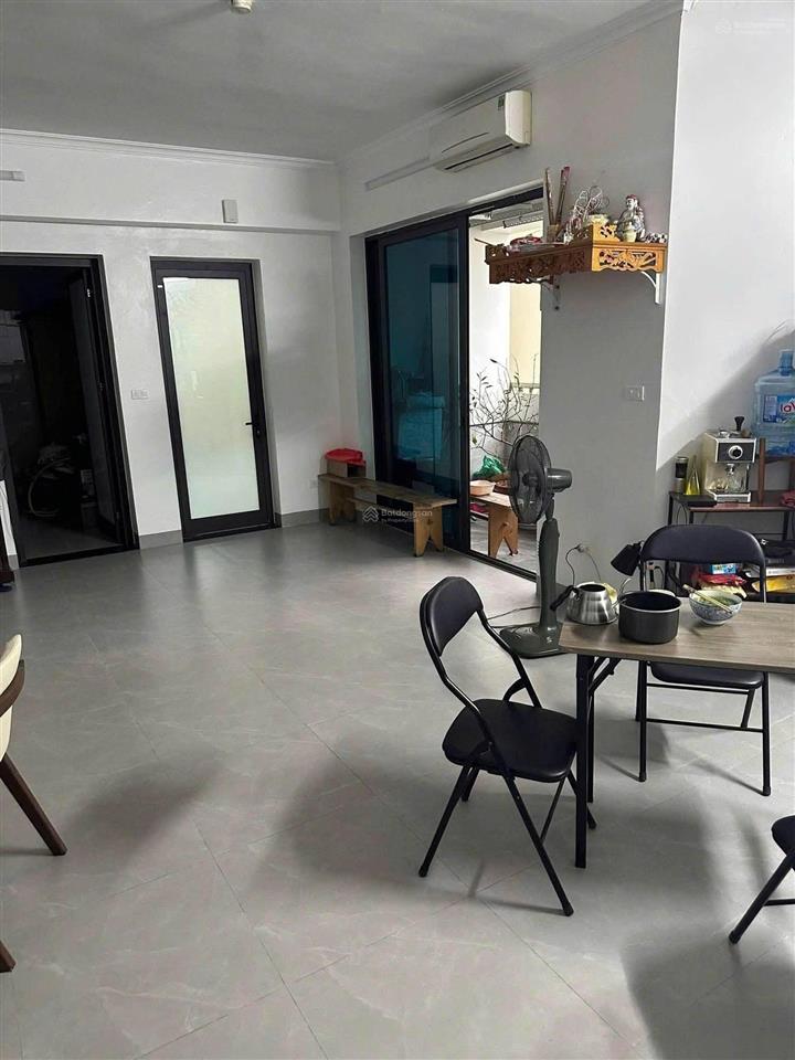 Cho thuê căn hộ nhà d 60 khúc thừa dụ, 110m2, 3 ngủ đủ đồ cơ bản