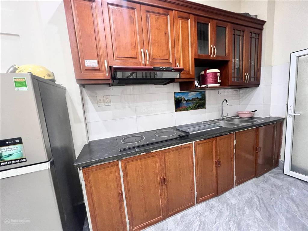 Cho thuê nhà khu đô thị đền lừ diện tích 38m x 5 tầng full đồ giá 11 triệu