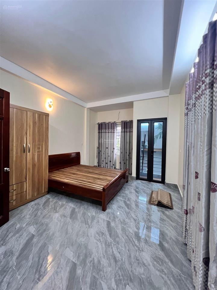 Cho thuê nhà khu đô thị đền lừ diện tích 38m x 5 tầng full đồ giá 11 triệu
