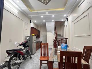 Cho thuê nhà khu đô thị đền lừ diện tích 38m x 5 tầng full đồ giá 11 triệu