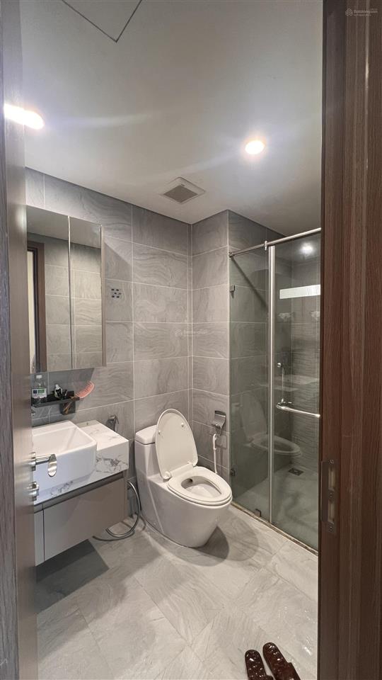 Chính chủ bán căn hộ 1pn+ tòa r1.02  0936 363 ***