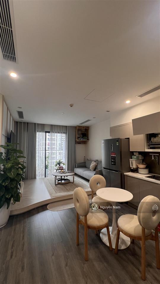 Chính chủ bán căn hộ tòa r1.02, 50m2, 1pn+, view nội khu. 0936 363 ***