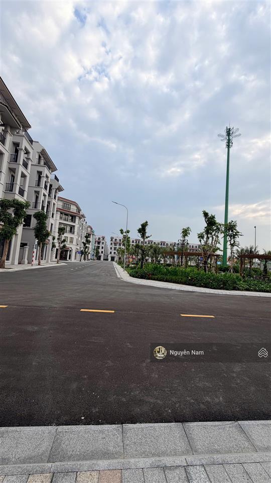Siêu rẻ. chủ cần bán biệt thự liền kề viễn đông vinhomes cổ loa, 75m2, giá 21,x tỷ.  0936 363 ***