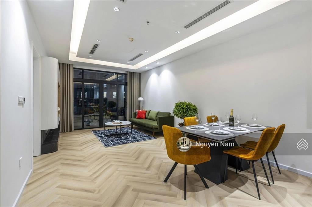 Chính chủ bán căn 1pn, 55m2, view đẹp, dự án royal city.  0936 363 ***