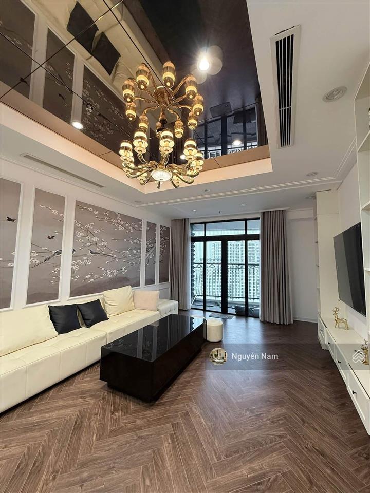 Bán căn hộ royal city toà r3, 109m, 2pn view bể bơi.  0936 363 ***
