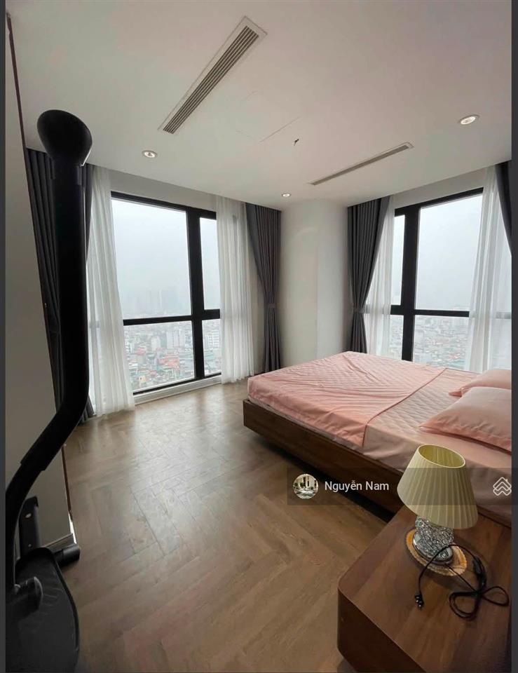 Bán căn hộ royal city toà r3, 109m, 2pn view bể bơi.  0936 363 ***