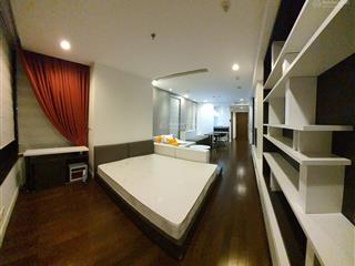 Nhà em bán lại căn hộ 50m2,1pn căn góc tòa lancaster 20 núi trúc giá nhỉnh 6 tỷ. 0888 486 ***.