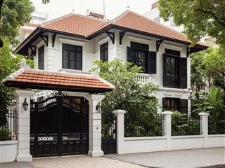 Nhà em bán lại liền kề 628a hoàng hoa thám 85m2x4 tầng thang máy giá 39 tỷ. 0888 486 ***.