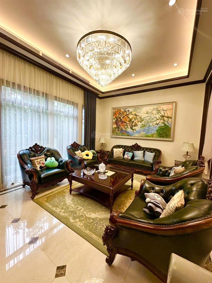 Nhà em bán lại liền kề 628a hoàng hoa thám 85m2x4 tầng thang máy giá 39 tỷ. 0888 486 ***.