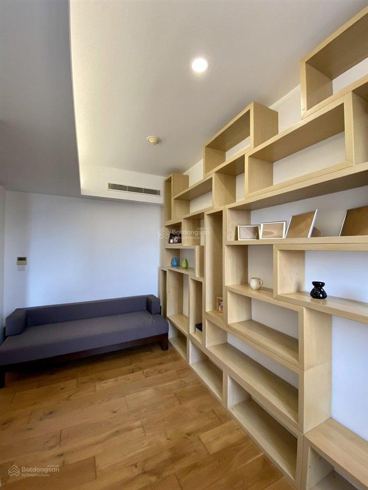 Nhà em cho thuê căn hộ 150m2, 3pn full giá 28tr toà golden westlake số 151 thuỵ khuê.  0888 486 ***