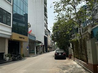 Chính chủ bán nhà mặt phố bát khốilong biên 145m2, mặt tiền 9,9m giá 18,5 tỷ.  0888 486 ***